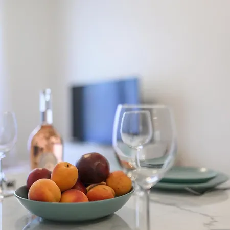 Appartement Le Walesa, Magnifique 3p, Spacieux Et Renove, Port De *