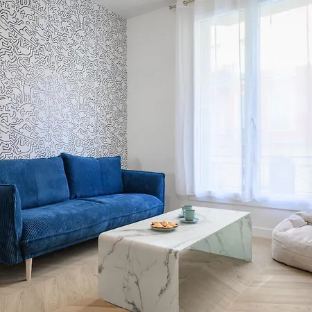 Le Walesa, Magnifique 3p, Spacieux Et Renove, Port De Apartment