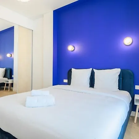 Le Walesa, Magnifique 3p, Spacieux Et Renove, Port De Apartman *